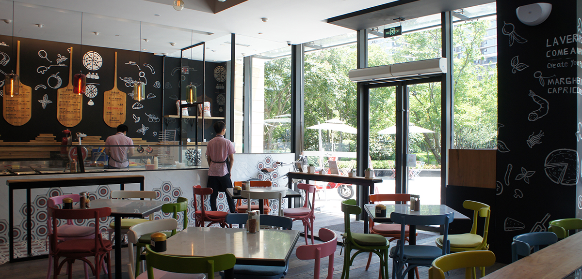 Pizza Npls: Create a slice of Italian life.
