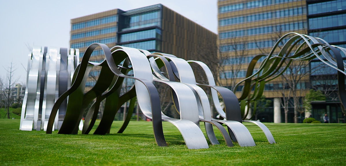 The poetic meeting of fancy sculptures by masters and ecological landscape green space to unfold unprecedented "beauty of food culture" and reveal the fun from perfect combination of nature and art.